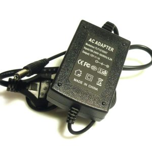 Fuente de alimentacion 12V 1A