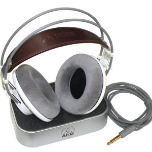 AKG K-701